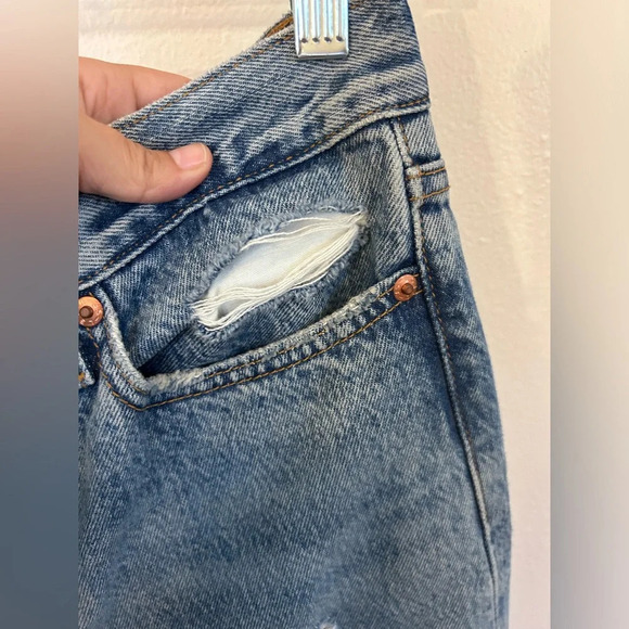Levi’s Ankle Distressed Jeans size 28 WEDGIE - Picture 10 of 13